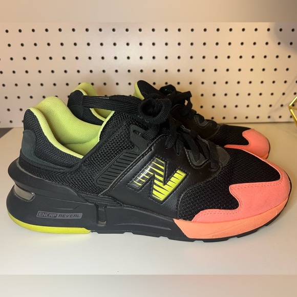 New Balance 997S Kawhi Leonard Sunrise - Picture 3 of 17